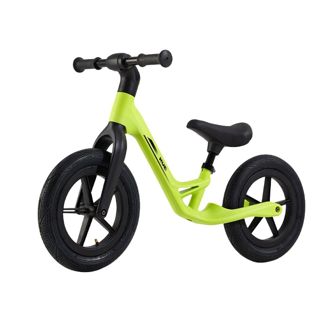 bicicletas para bebes sin pedales BICICLETA DE BALANCE CON APOYAPIES SPEED VERDE – KUB BABY